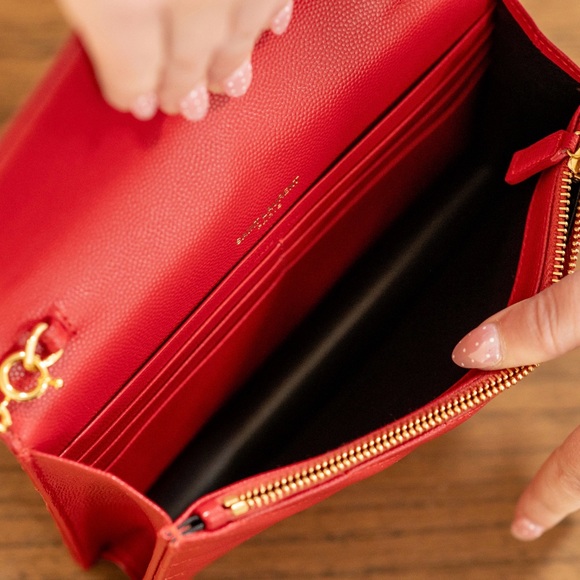 Yves Saint Laurent Red Chevron Leather Clutch - Picture 5 of 9